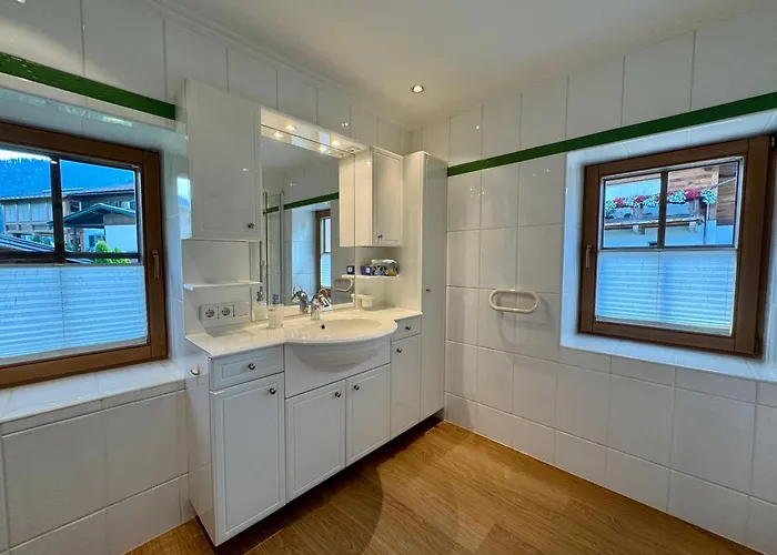 Alpin Charme Apartments 3 X Boutique Alpine Living * 키츠부헬